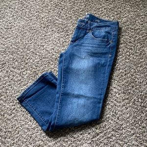 Juniors Capris - Size 9